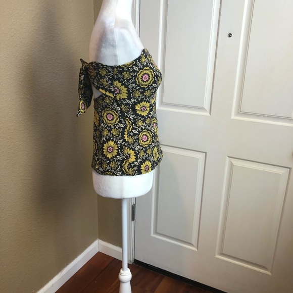 Free people halter top. - Picture 2 of 16